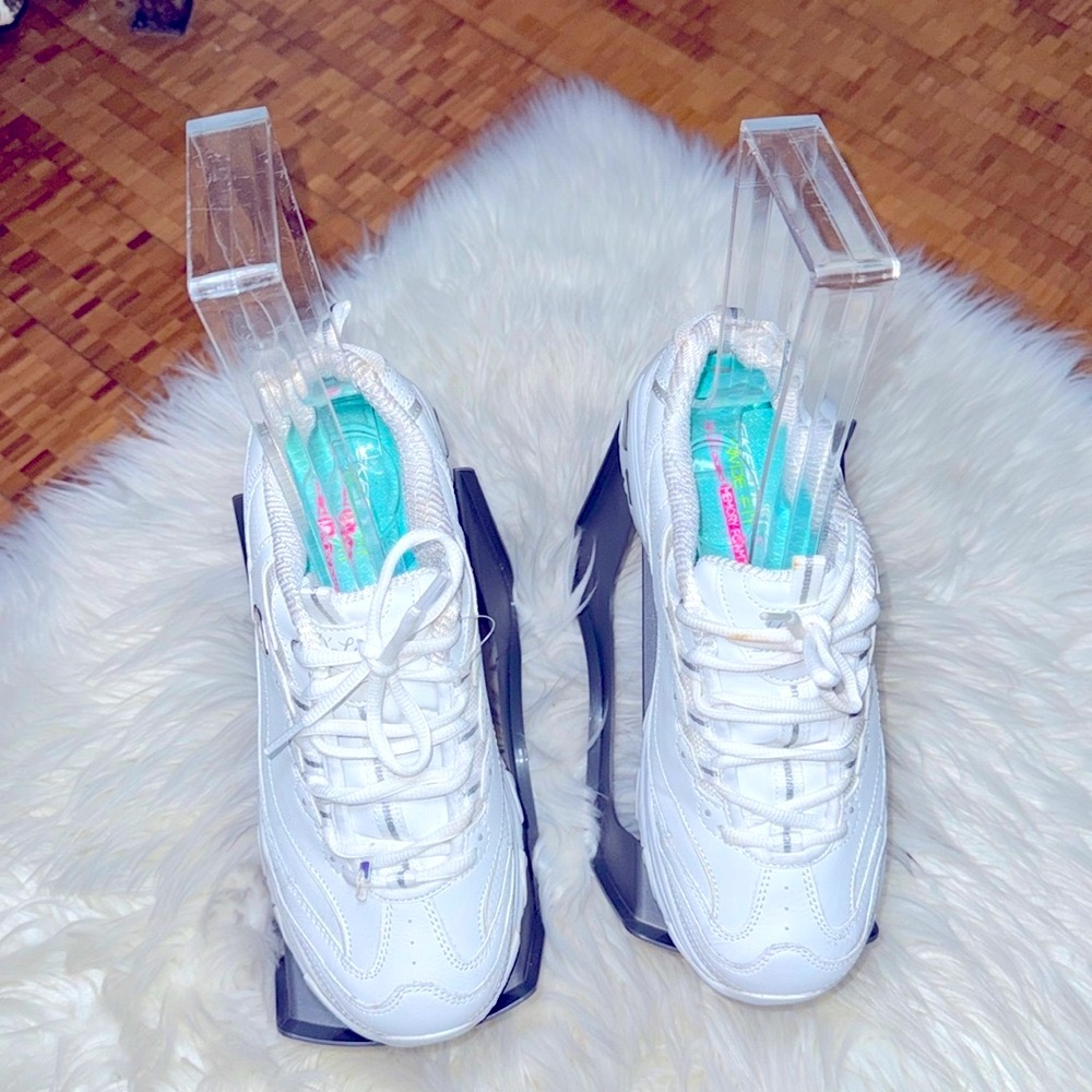 Skechers white wide